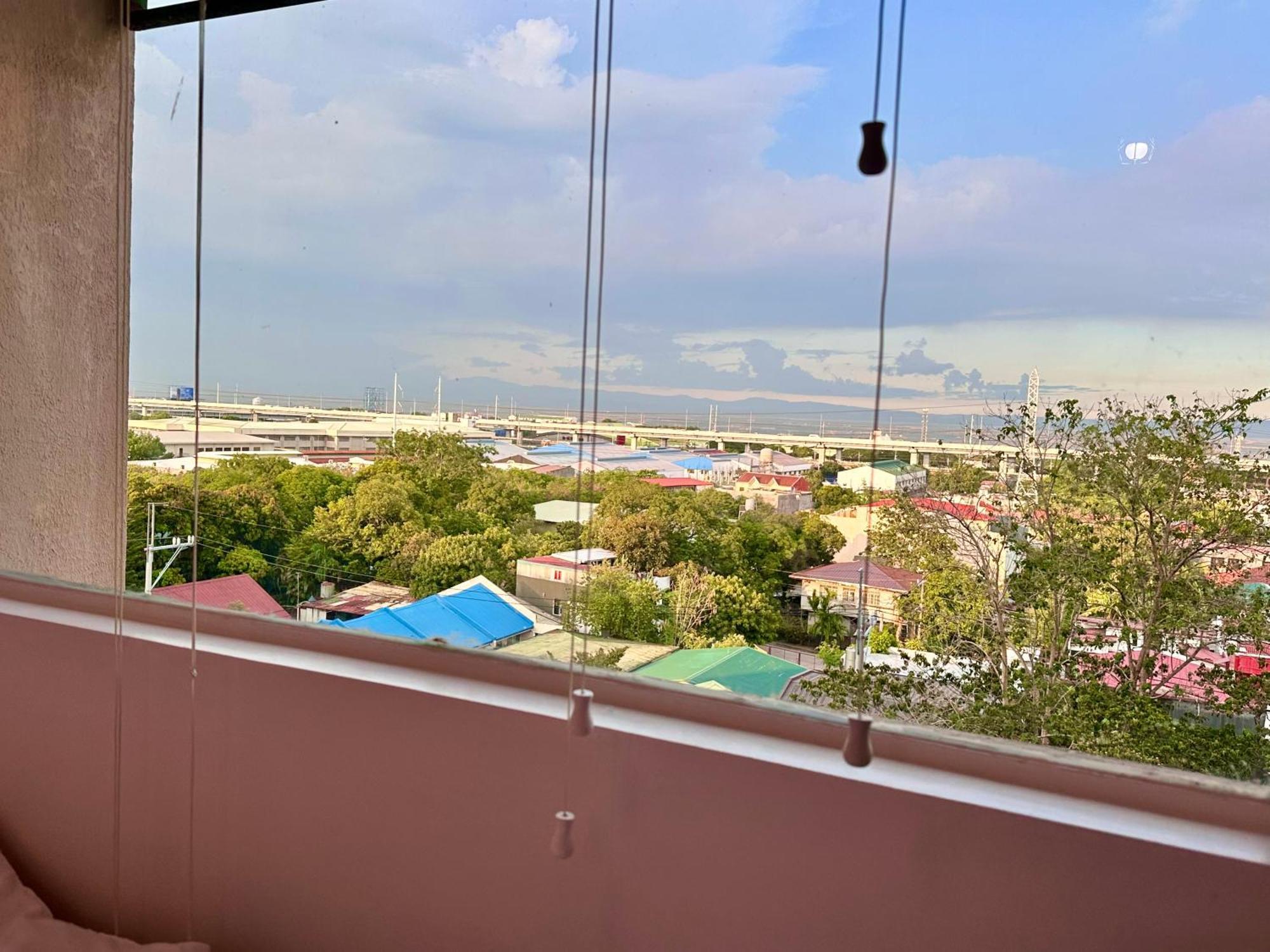 Studio One Condominium, Alabang - Bluu - Fiber Wi-Fi, Netflix-Ready Muntinlupa City Exteriér fotografie